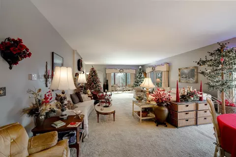 Living - 12606 E 1100 North Rd, Chenoa, IL 61726 photo 5 of 10