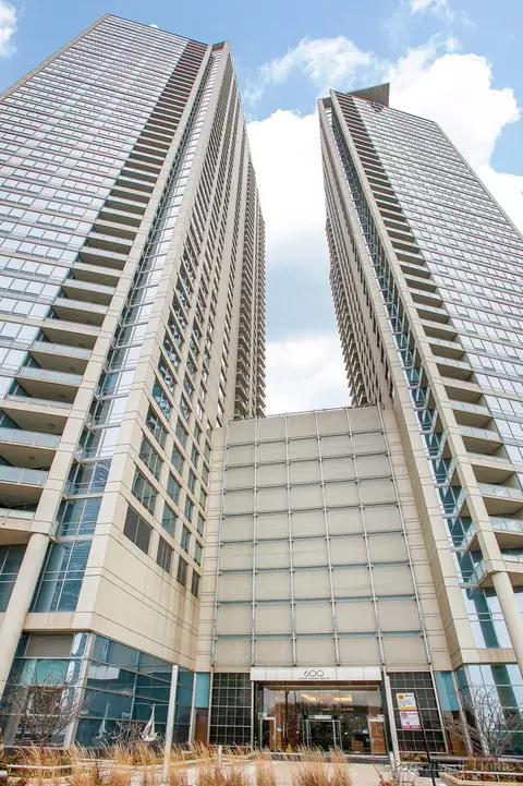 600 N Lake Shore Dr #1109, Chicago, IL 60611