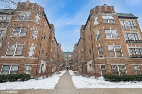 719 Hinman Ave # A, Evanston, IL 60202