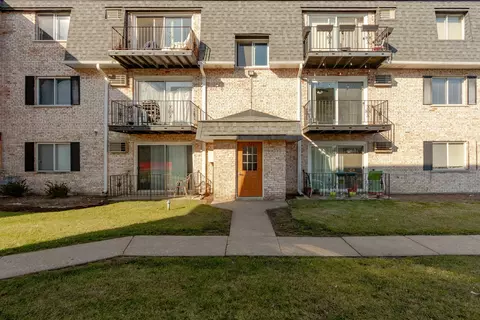 1325 N Baldwin Ct #2D, Palatine, IL 60074