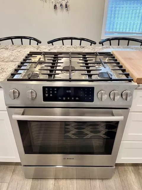 Kitchen - 3508 Thrush Ln, Rolling Meadows, IL 60008 photo 4 of 8