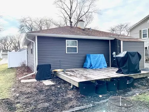 Exterior - 3508 Thrush Ln, Rolling Meadows, IL 60008 photo 3 of 4