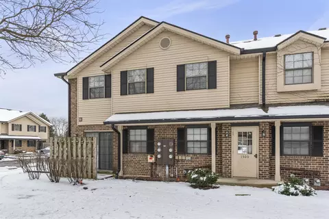 1500 W Jefferson Ave #B, Naperville, IL 60540