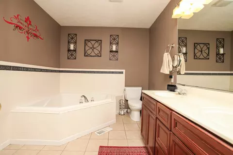 1 Rachel Ct, Bloomington, IL 61704 photo 17