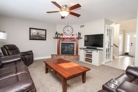 1 Rachel Ct, Bloomington, IL 61704 photo 12