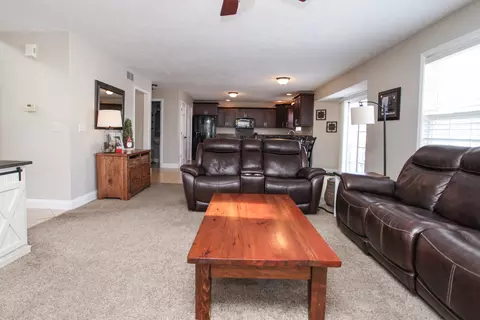 1 Rachel Ct, Bloomington, IL 61704 photo 11