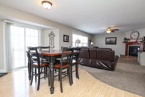 1 Rachel Ct, Bloomington, IL 61704 photo 9