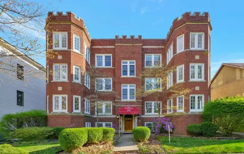 305 W University Ave #6, Champaign, IL 61820