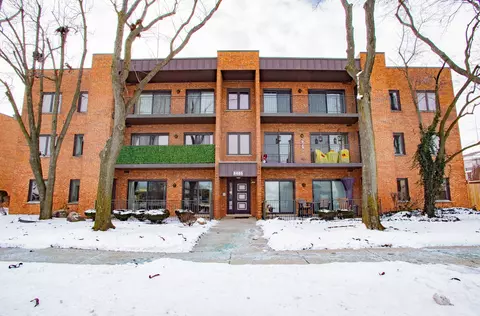 8465 W Lawrence Ave #1A, Chicago, IL 60656