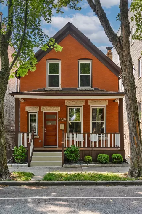 2315 W Lyndale St, Chicago, IL 60647