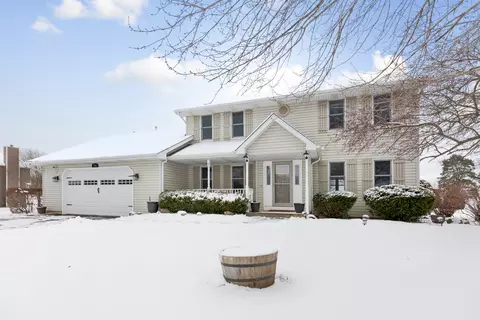 1615 Elm St, Spring Grove, IL 60081