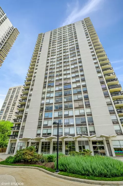 1455 N Sandburg Ter #1503B, Chicago, IL 60610