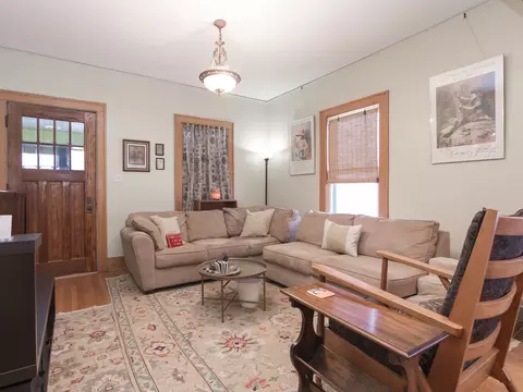 626 Orange St, Elgin, IL 60123 photo 5