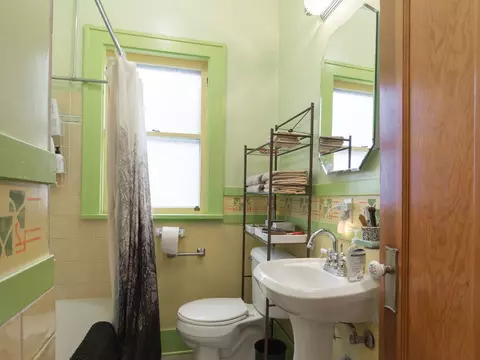 626 Orange St, Elgin, IL 60123 photo 14