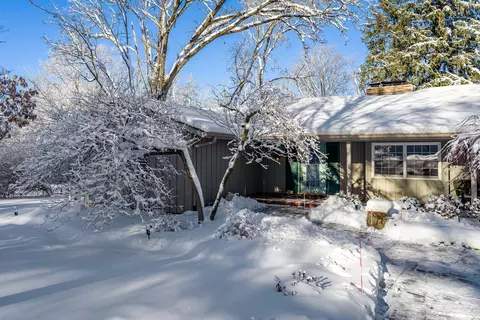 4702 Spring Brook Rd, Rockford, IL 61114 photo 5