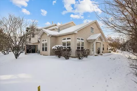 1677 Waterford Rd, North Aurora, IL 60542