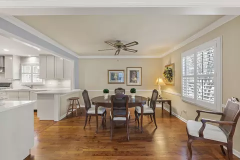 509 E 12th Ave, Naperville, IL 60563 photo 5
