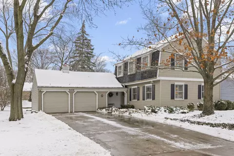 509 E 12th Ave, Naperville, IL 60563