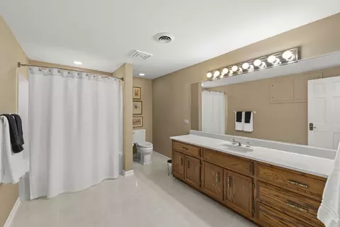509 E 12th Ave, Naperville, IL 60563 photo 23