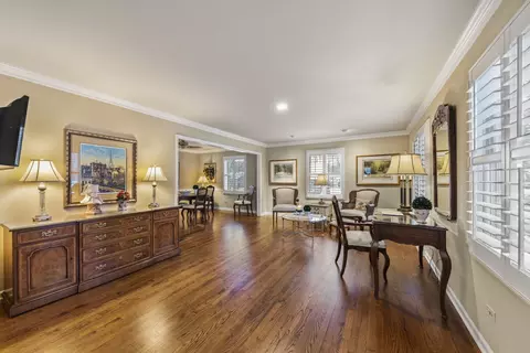 509 E 12th Ave, Naperville, IL 60563 photo 3