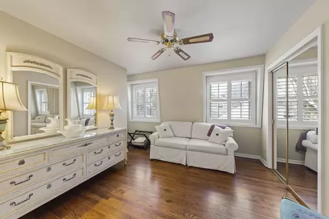 509 E 12th Ave, Naperville, IL 60563 photo 21