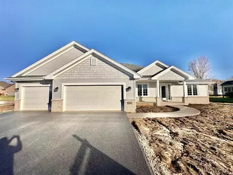6018 Schaumburg Ln, Roscoe, IL 61073