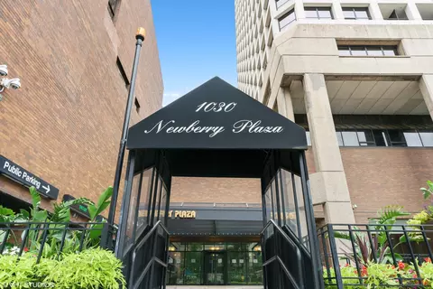 1030 N State St #39B, Chicago, IL 60610