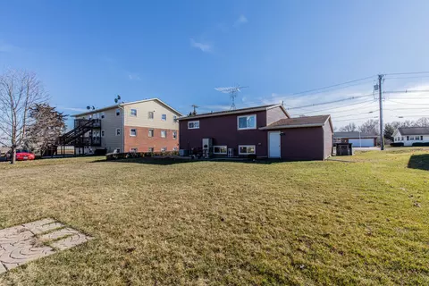 Exterior - 711 E Central Ave, Princeton, IL 61356 photo 5 of 5