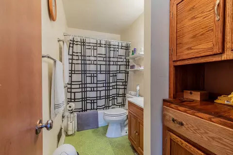 Bath - 711 E Central Ave, Princeton, IL 61356 photo 1 of 1