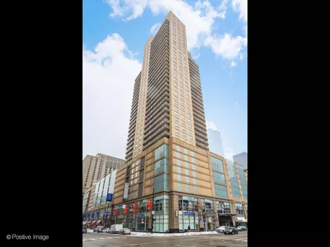 545 N Dearborn St #W2007, Chicago, IL 60654