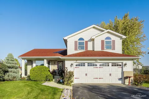6915 Great Falls Dr, Plainfield, IL 60586