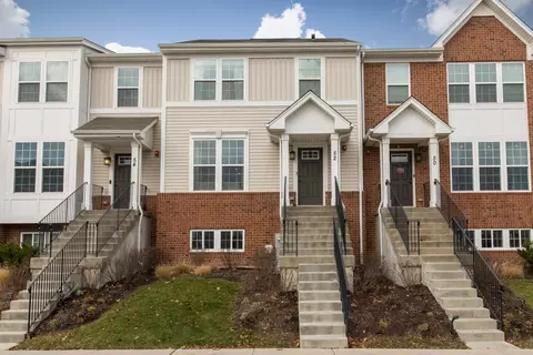 52 Nicholas Dr E, Des Plaines, IL 60016