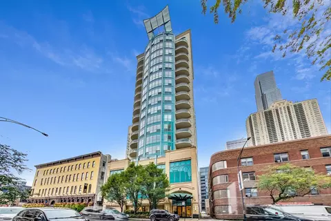 60 W Erie St #1101, Chicago, IL 60654