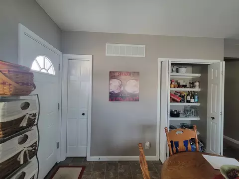2321 3rd St, Peru, IL 61354 photo 9