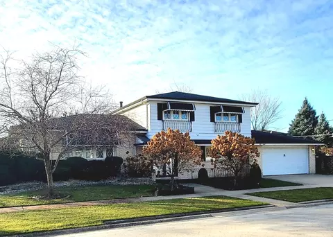 9700 S Kenneth Ave, Oak Lawn, IL 60453