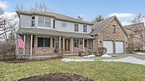 955 Jessica Dr, Wauconda, IL 60084