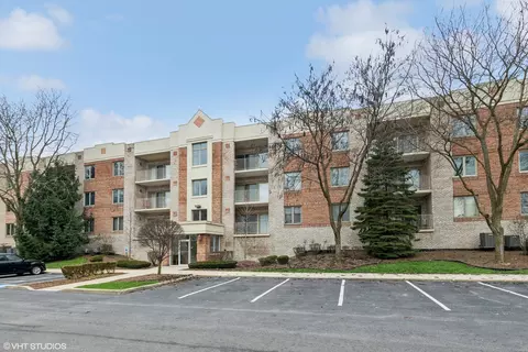 7841 W 157th St #107, Orland Park, IL 60462