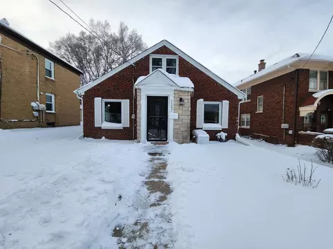 1207 19th St, Rockford, IL 61104
