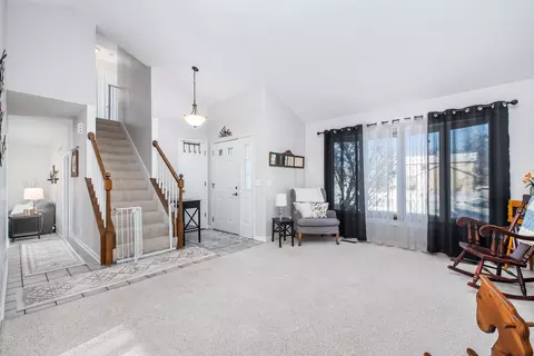 456 E Valleyview Dr, Bartlett, IL 60103 photo 8