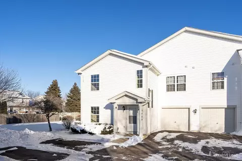 2460 Frost Dr #2460, Aurora, IL 60503
