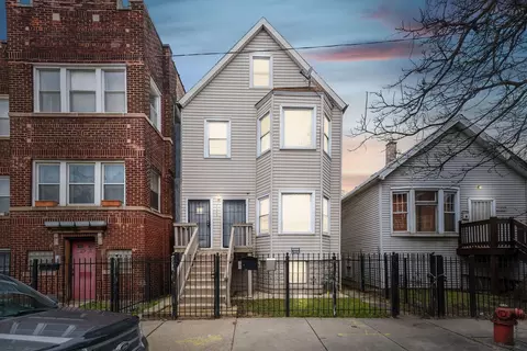 2920 E 78th Pl, Chicago, IL 60649