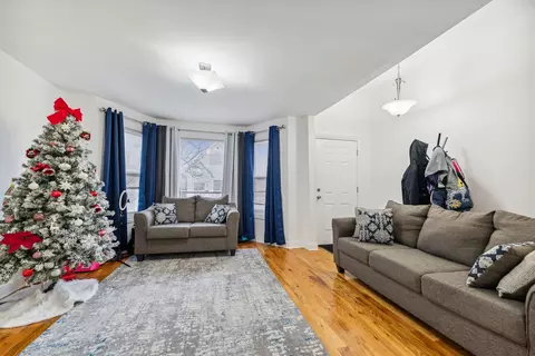 2920 E 78th Pl, Chicago, IL 60649 photo 5