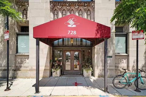 728 W Jackson Blvd #902, Chicago, IL 60661