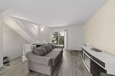 227 Raintree Ct, Aurora, IL 60504 photo 5