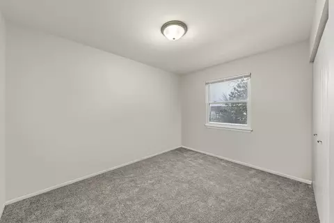 227 Raintree Ct, Aurora, IL 60504 photo 11