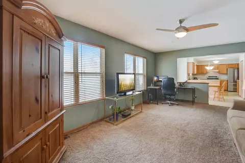 12410 Heritage Meadows Dr, Plainfield, IL 60585 photo 2