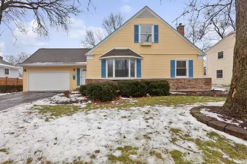 1216 Modaff Rd, Naperville, IL 60540 photo 2