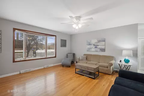 1216 Modaff Rd, Naperville, IL 60540 photo 5
