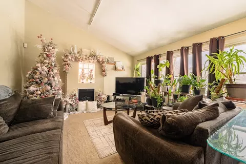 15310 Birch Ave, Markham, IL 60428 photo 2