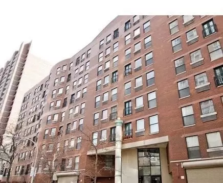 711 W Gordon Ter #814, Chicago, IL 60613